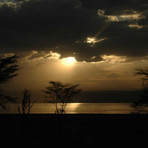 投稿写真／ナクル湖のきれいな夕陽。