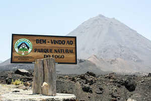 最高峰ピコ・デ・カノ2,829m