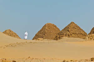 エジプト新王国第26王朝のファラオ、テハルコのものも含むエル・クルのピラミッド