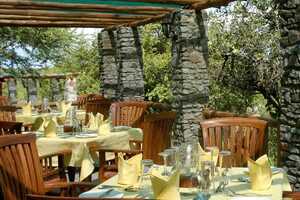 ンブズィ・マウェ・キャンプの画像の画像3