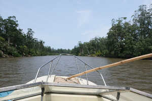 ランバレネからオンブエへはオゴウェ川をボート移動