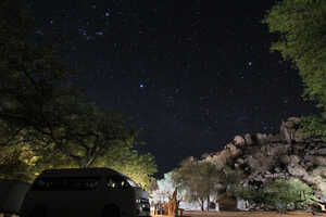 夜にはきれいな星空が広がるでしょう。ナミブ砂漠周辺は国際星空保護区にも指定されています