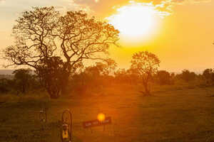 敷地内のビューポイントから見る夕日
