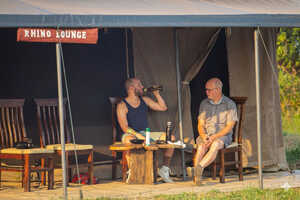 午後は飲み物を片手にまったり