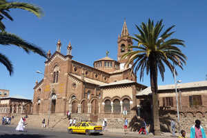 イタリア風の街並みが美しい高原の街、首都アスマラ