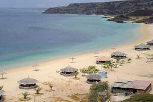 駐在のフランス人たちが頻繁に訪れるタジューラのリゾート