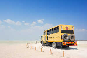 頑丈で、走破性の高い改造トラック