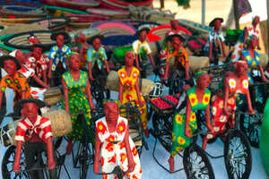 カラフルなお土産雑貨